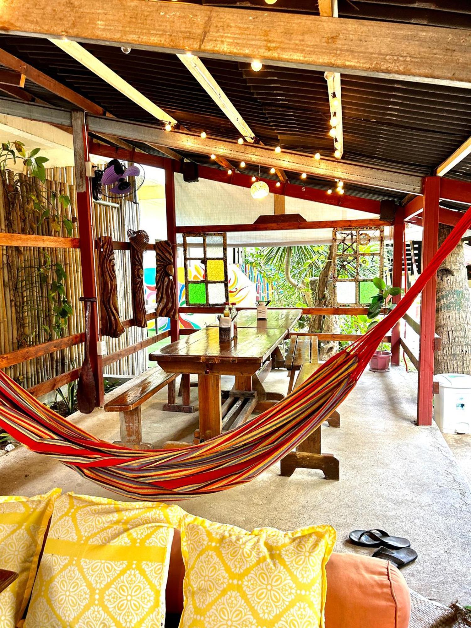 Lazy Dog Bed & Breakfast Balabag  Dış mekan fotoğraf