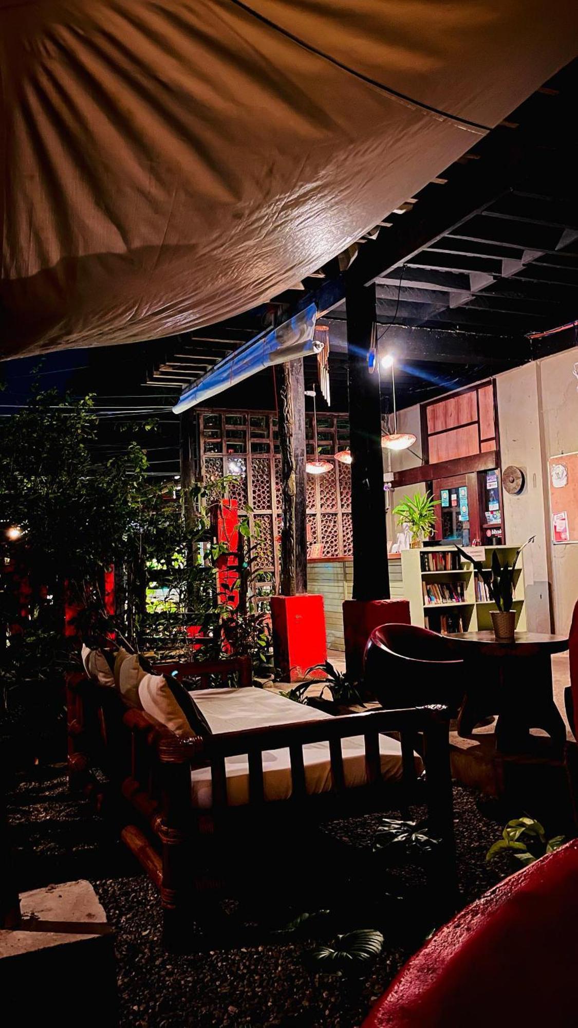 Lazy Dog Bed & Breakfast Balabag  Dış mekan fotoğraf