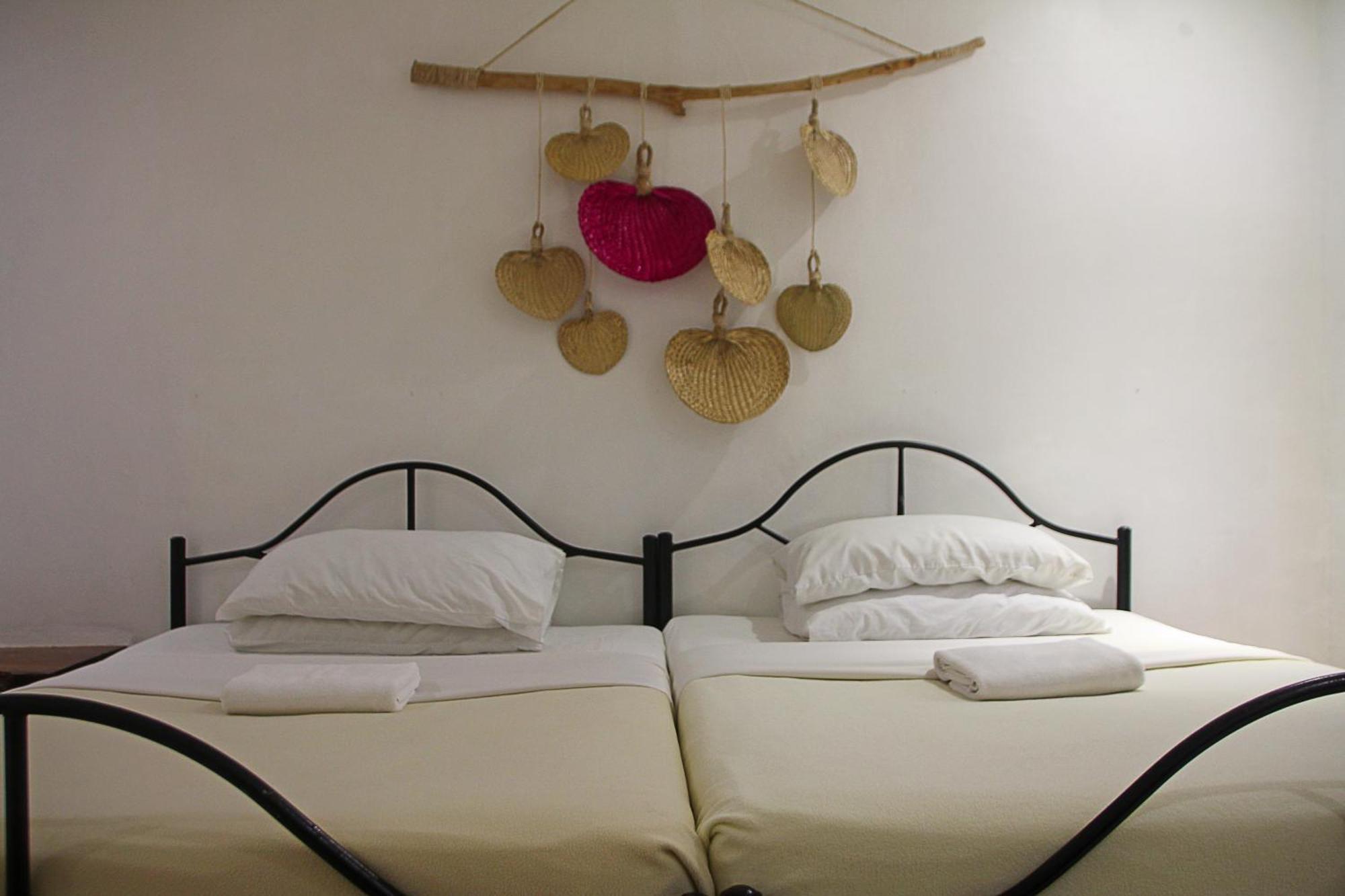 Lazy Dog Bed & Breakfast Balabag  Dış mekan fotoğraf
