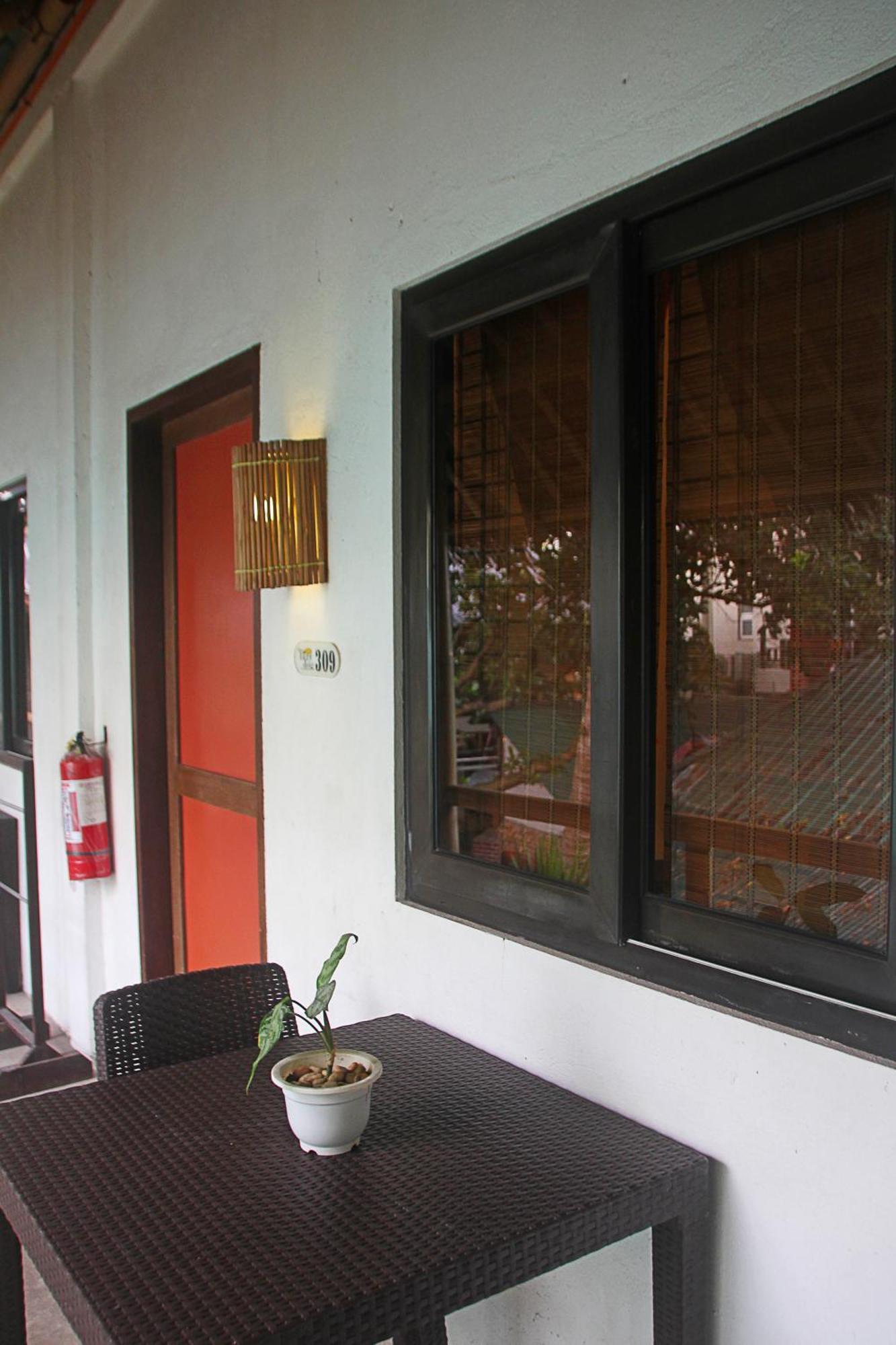 Lazy Dog Bed & Breakfast Balabag  Dış mekan fotoğraf