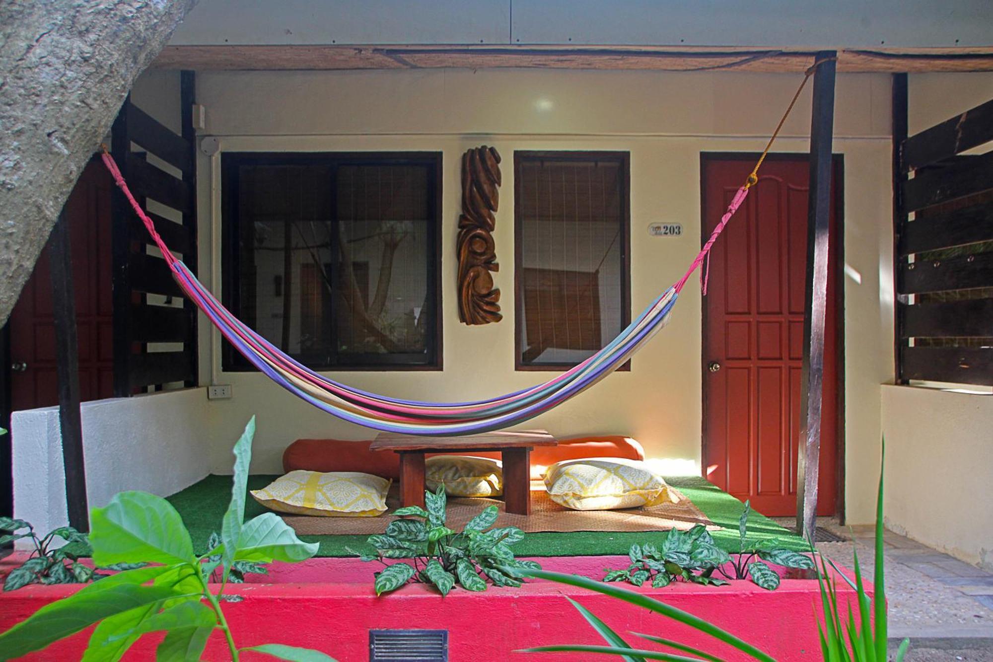 Lazy Dog Bed & Breakfast Balabag  Dış mekan fotoğraf
