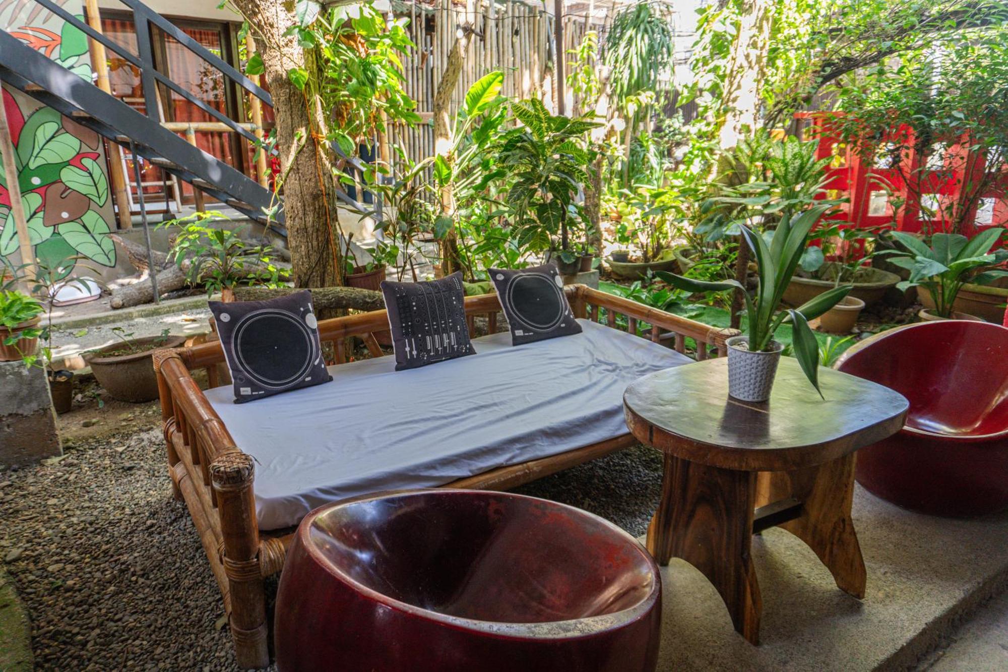Lazy Dog Bed & Breakfast Balabag  Dış mekan fotoğraf